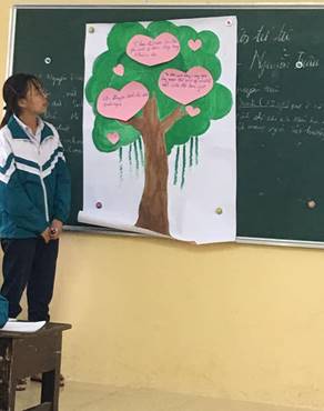 Trong hình ảnh có thể có: 1 người, đang đứng