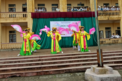 Thi Giai điệu tuổi hồng