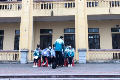 CHUYÊN MỤC ĐẦU TUẦN CỦA LỚP 11A5 và 11A4