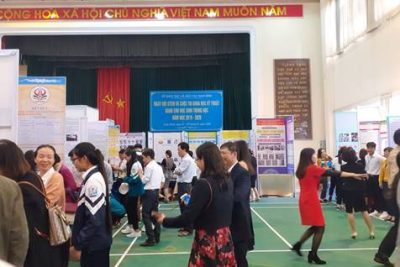 Trường THPT Nguyễn Đức Thuận tham gia ngày hội STEM và cuộc thi KHKT dành cho học sinh trung học