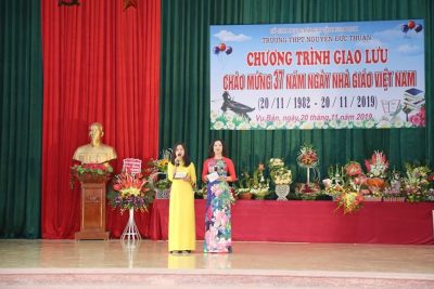 Hoạt động giao lưu chào mừng 20-11